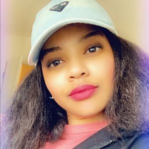 Meet your Posher, Johna